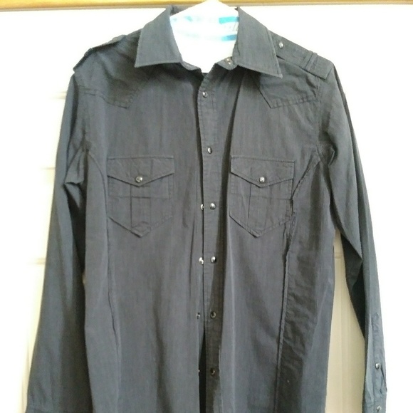 Shirt - Picture 1 of 5